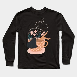 chilling in a cup Long Sleeve T-Shirt